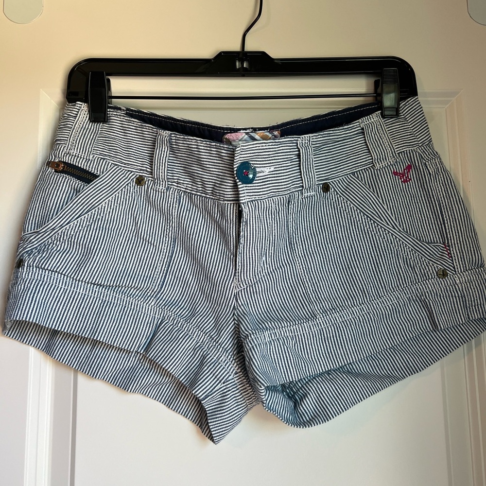 American Eagle vintage y2k pinstripe shorts